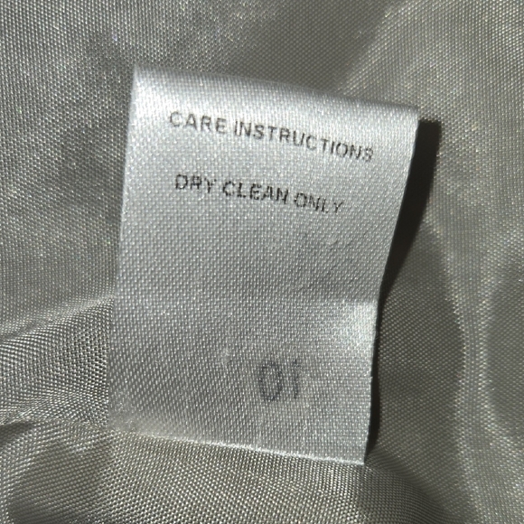 600 WEST Metallic Silver Textured Faux Leather Jacket - Picture 9 of 9